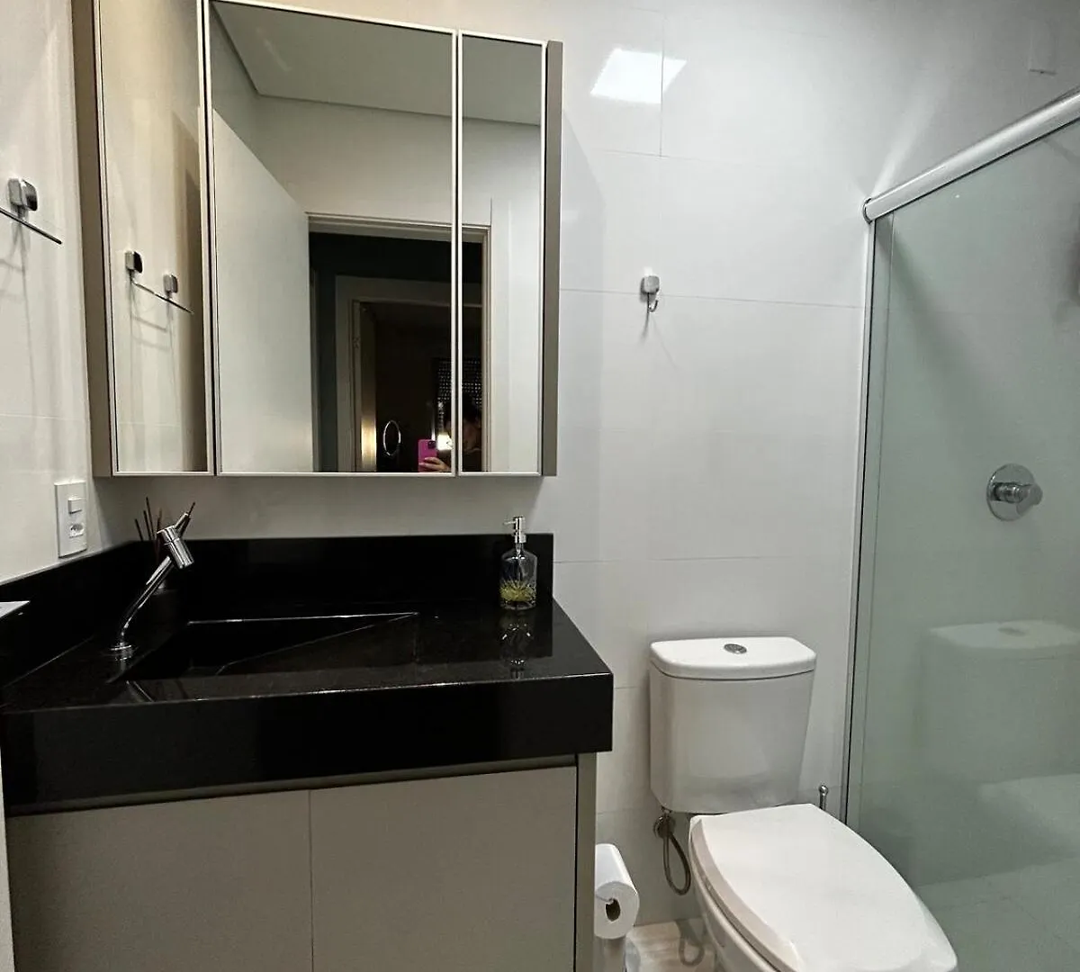 דירה לאגס High-End Apartment, Well Located And Comfortable